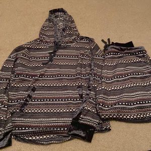 Simply Vera plush lounge set